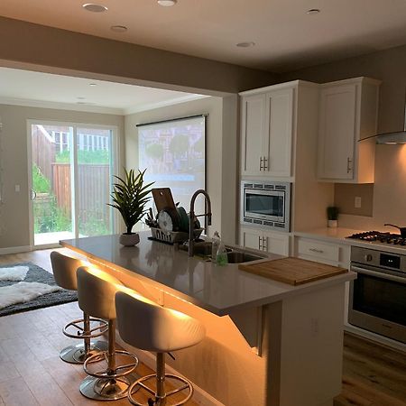 Dc Crashpad Hostel Дейли Сити Екстериор снимка