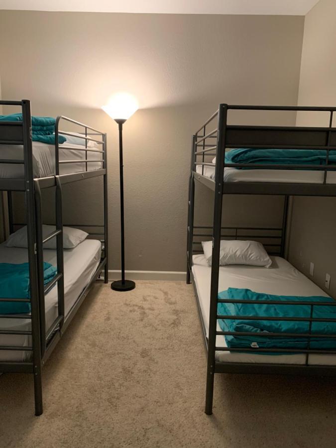 Dc Crashpad Hostel Дейли Сити Екстериор снимка