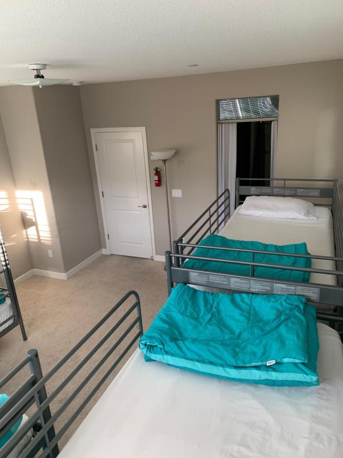 Dc Crashpad Hostel Дейли Сити Екстериор снимка