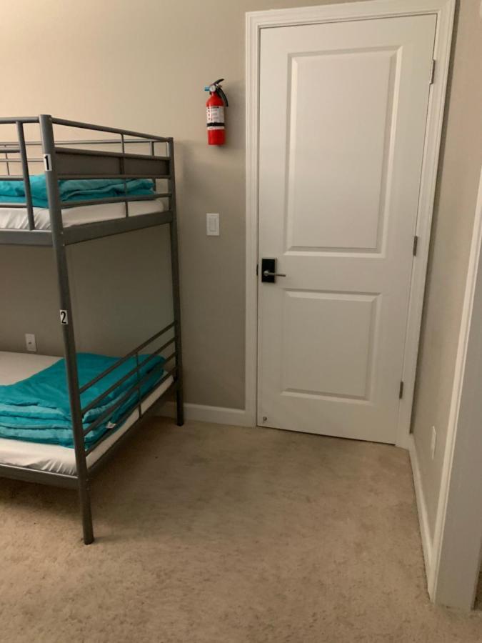 Dc Crashpad Hostel Дейли Сити Екстериор снимка