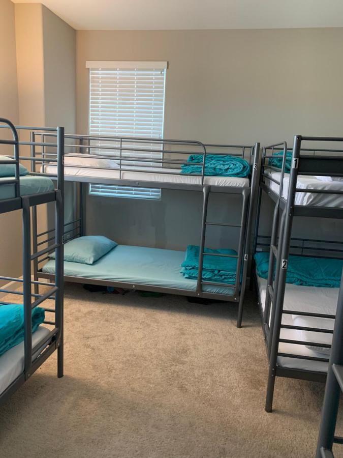 Dc Crashpad Hostel Дейли Сити Екстериор снимка